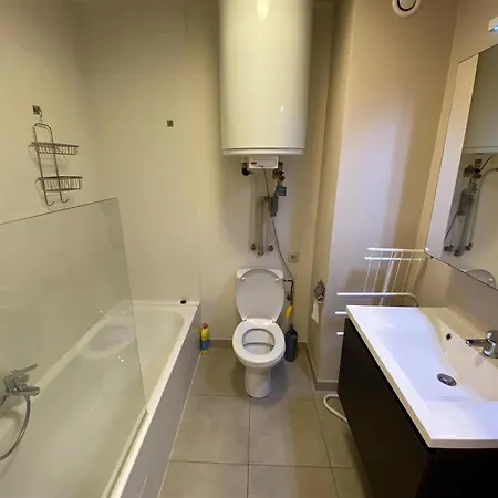 Charming Near Beach, Cleaning Included * De Panne