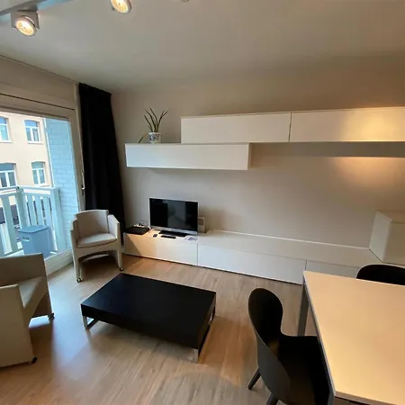 Charming Near Beach, Cleaning Included Apartment De Panne