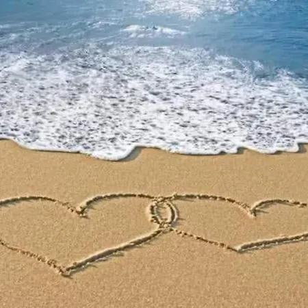 Charming Near Beach, Cleaning Included Apartment *